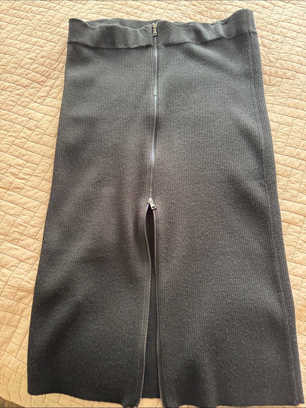 Ann Taylor Black Ribbed Pencil Skirt with Center Zip